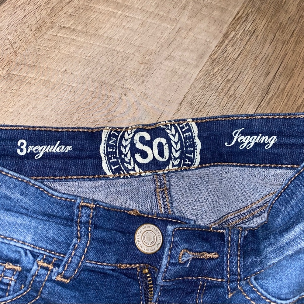 Jeans - Picture 2 of 4